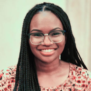 Meet your Posher, Alexis